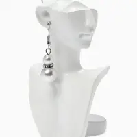 Бюст для украшений &laquo;Пол-лица&raquo;, мини, отверстие под серьгу, 6.6&times;6.8&times;11 см, белый