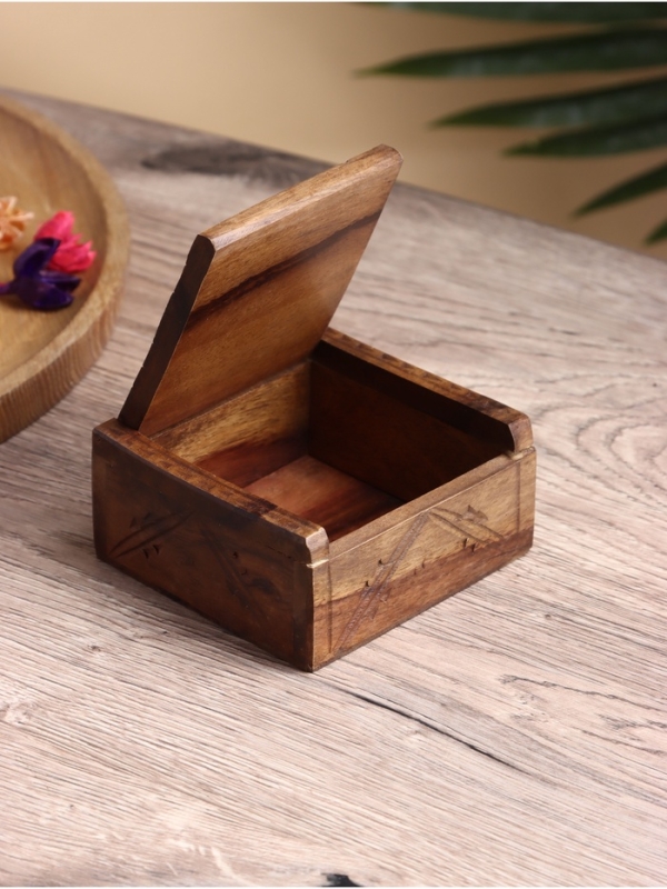 Шкатулка резная  Шкатулка резная "Черепаха" дерево соно, 10х10х5 см