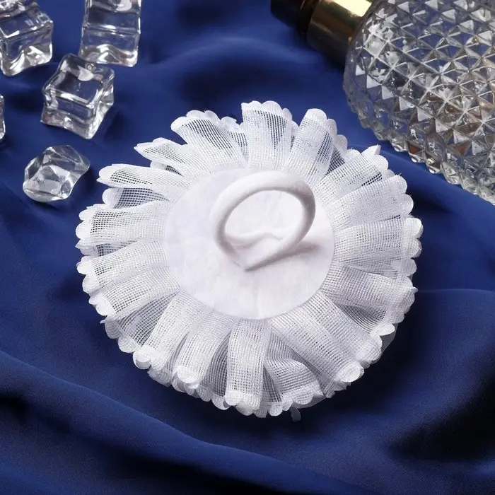 Резинка для волос бант «Школьница», нежность горошек, d=11 см, белая