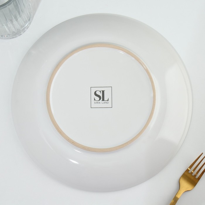 Тарелка керамическая «Папоротник», 25.5 см, цвет белый Тарелка керамическая «Папоротник», 25.5 см, цвет белый