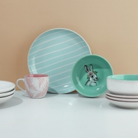 Набор посуды на 4 персоны Dolce Ceramo. «Пасха. Лесные персонажи», 16 предметов: 4 тарелки 23 см, 4 миски 14,5 см, 4 кружки 250 мл, 4 блюдца 15 см
