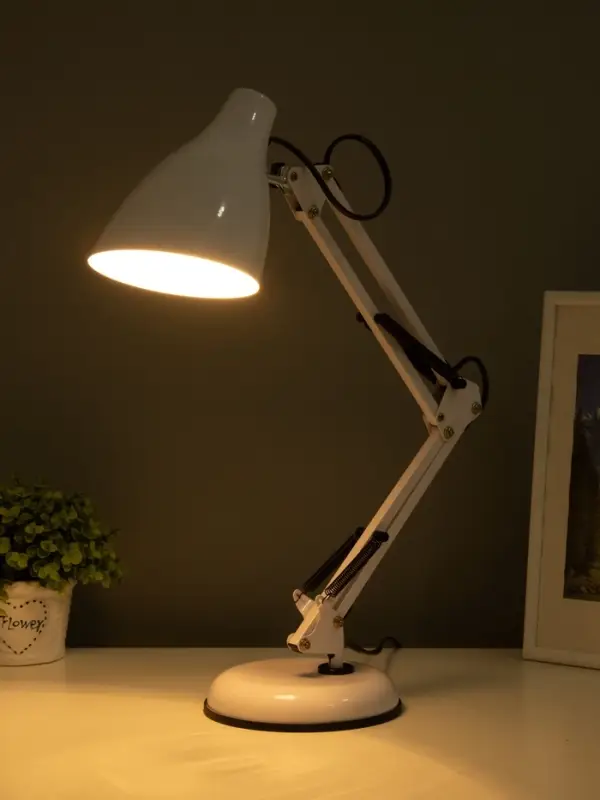 Лампа настольная RISALUX &laquo;Валли&raquo;, Е27, 60 Вт, белая, 43&times;21&times;14.5 см