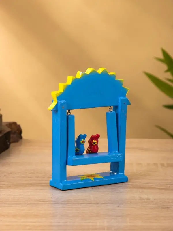 Сувенир Сувенир "Зайки на качелях" дерево 11х5,4х14,4 см, цв. синий