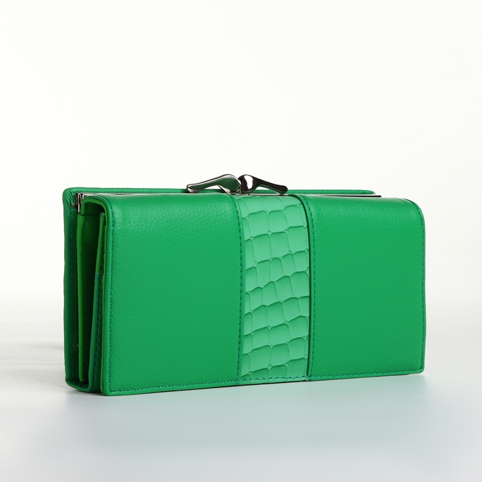 Кошелёк женский на магните, цвет зелёный Кошелёк женский на магните, цвет зелёный