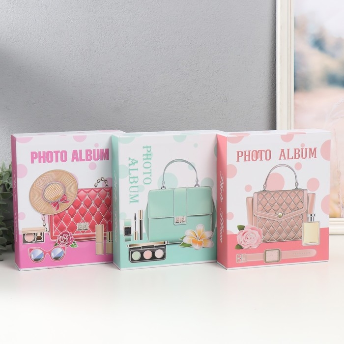 Фотоальбом на 80 фото 10х15 см  Фотоальбом на 80 фото 10х15 см "Женские штучки" в коробке МИКС 5,2х19х23 см