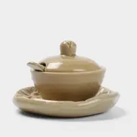 Соусник с крышкой на подставке &laquo;Флора&raquo;, 11&times;11&times;7 см, керамика, бежевый