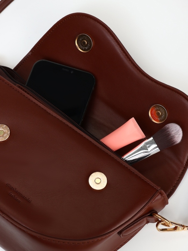 Сумка женская мессенджер на молнии, цвет красно-коричневый Сумка женская мессенджер на молнии, цвет красно-коричневый