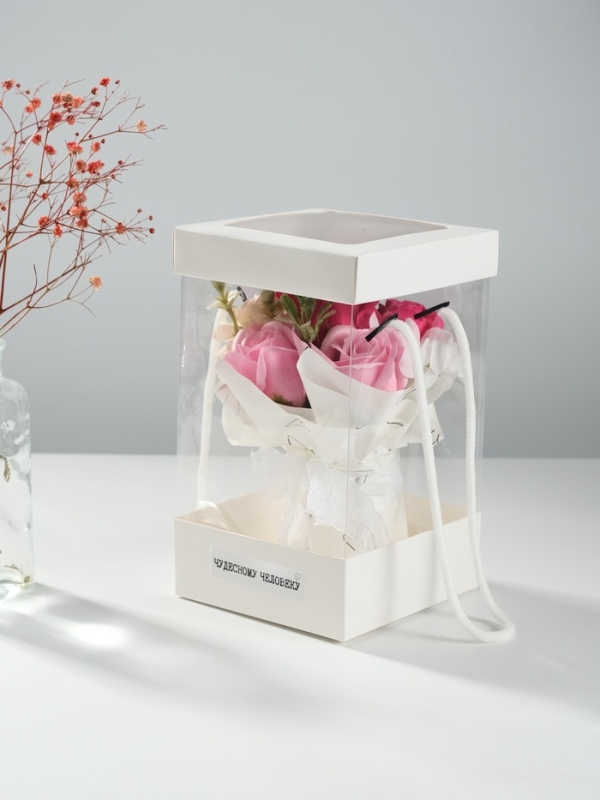 Букет из мыльных лепестков "Розы и флоксы в подарочной упаковке" розовый 12,5х12,5х20,5 см   1066770