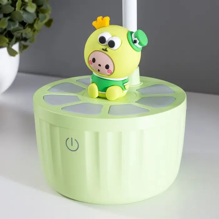 Лампа настольная RISALUX &laquo;Мини лягушонок&raquo;, светодиодная, 3 режима, 6.4 Вт, USB, салатовая, 10&times;10&times;37.5 см