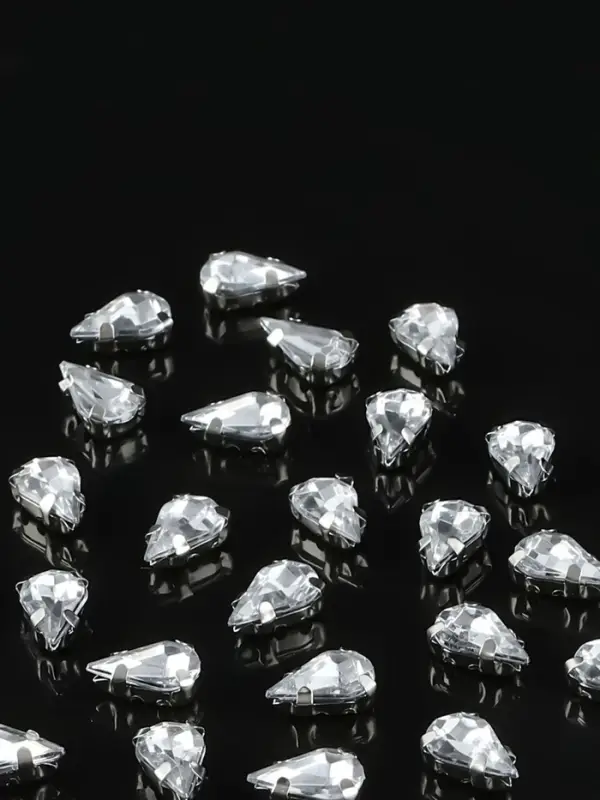 Стразы пришивные &laquo;Капля&raquo;, в цапах, 6&times;10 мм, 50 шт., белые