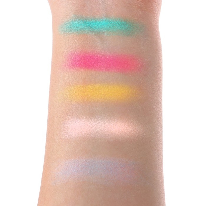 Набор детской косметики  Набор детской косметики "Поверь в сказку" Сказочный патруль, тени 8цв по 1,5гр,блеск