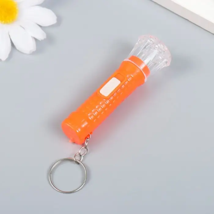 Фонарик брелок для ключей на кольце «Клеточка», 7×2×2 см, МИКС Фонарик брелок для ключей на кольце «Клеточка», 7×2×2 см, МИКС