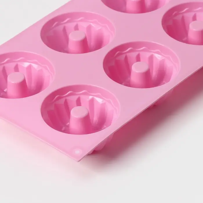 Форма для выпечки Доляна &laquo;Немецкий кекс&raquo;, силикон, 17&times;27 см, 6 ячеек (d=7 см), розовая