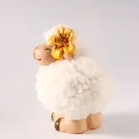 Фигурка керамика &laquo;Овечка Бяша с жёлтым цветком на голове&raquo;, 9.8&times;6.5&times;10.5 см