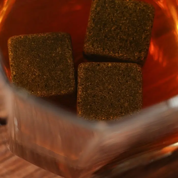 Камни для виски &laquo;100% мужику&raquo;, набор 3 шт.