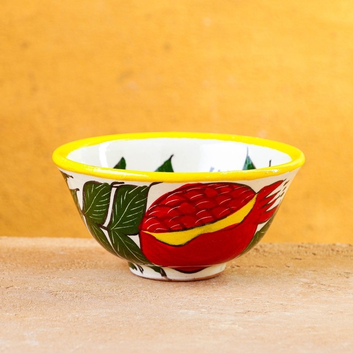 Пиала чайная Риштанская керамика  Пиала чайная Риштанская керамика "Гранат" большая, жёлтая, 11 см