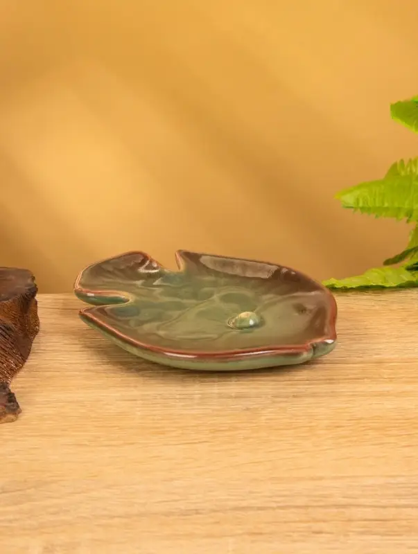 Подставка под благовония «Экзотическая рыбка», 10×14×2 см, керамика, зелёная Подставка под благовония «Экзотическая рыбка», 10×14×2 см, керамика, зелёная