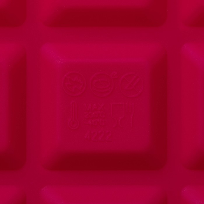 Форма для льда Доляна «Кубик», силикон, 18,5×11,8×3 см, 15 ячеек 3,4×3,4 см, цвет розовый Форма для льда Доляна «Кубик», силикон, 18,5×11,8×3 см, 15 ячеек 3,4×3,4 см, цвет розовый