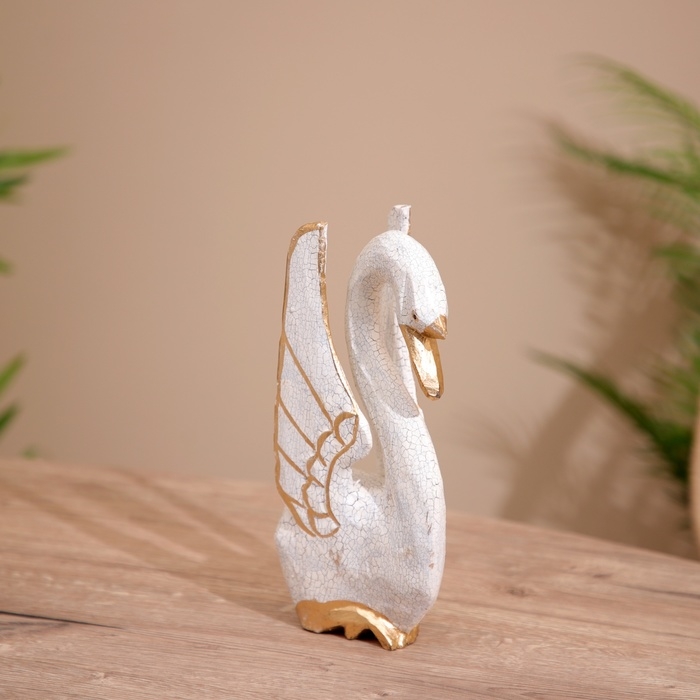Сувенир "Лебедь" дерево 25 см
