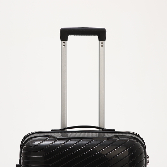 Чемодан средний 69 л (M), отдел на молнии, кодовый замок, 4 колеса, цвет чёрный Чемодан средний 69 л (M), отдел на молнии, кодовый замок, 4 колеса, цвет чёрный