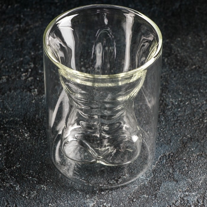 Стакан стеклянный с двойными стенками Magistro «Мужская фигура», 200 мл Стакан стеклянный с двойными стенками Magistro «Мужская фигура», 200 мл