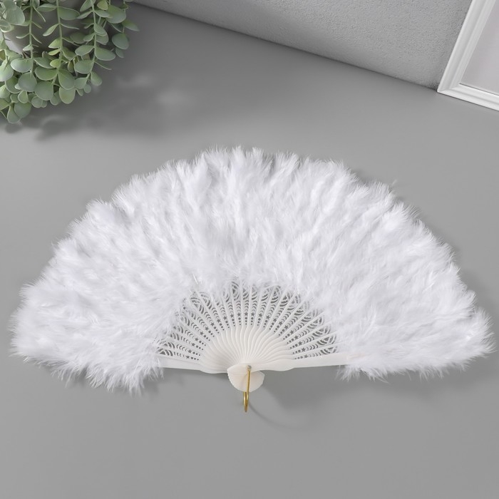 Веер пластик, перо Веер пластик, перо "Белоснежный" h=26 см 25 лопастей 3х50х26 см