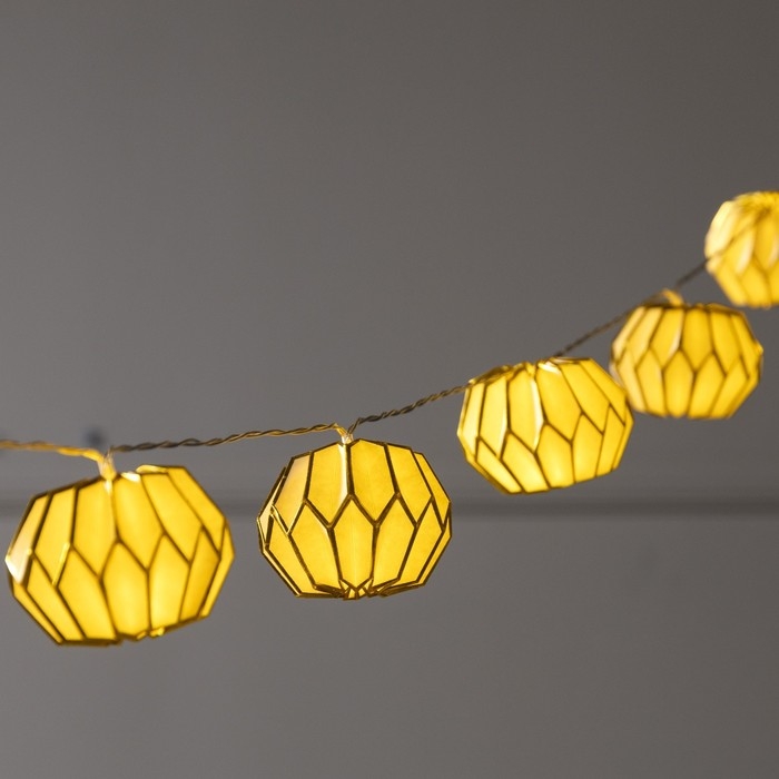 Гирлянда «Нить» 2 м с насадками «Белый фонарик», IP20, прозрачная нить, 10 LED, батарейки AAх2 (в комплекте), свечение тёплое белое