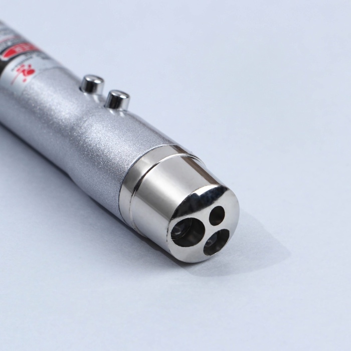 Игрушка для кошек лазер «Охотник в деле» Игрушка для кошек лазер «Охотник в деле»