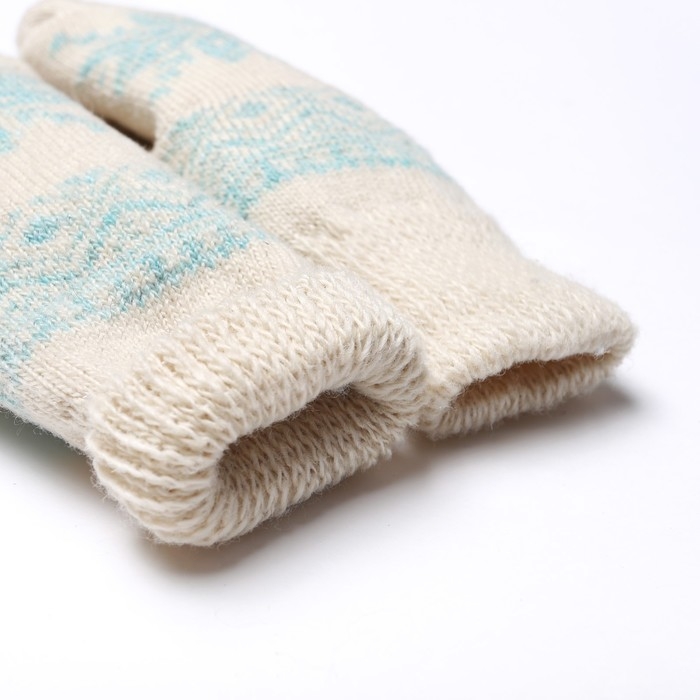 Новый год. Варежки женские шерстяные «Снежинка», цвет белый, размер 20-22