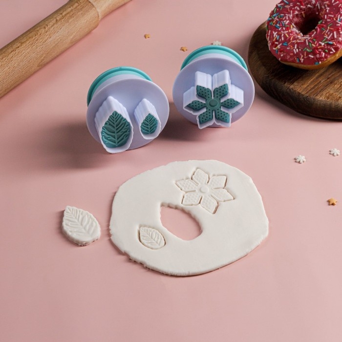 Набор плунжеров кондитерских «Листья», 2 шт Набор плунжеров кондитерских «Листья», 2 шт