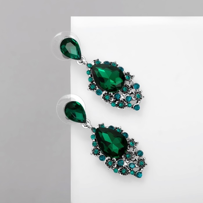 Серьги со стразами «Карнавал» шик, цвет зелёный в чернёном серебре Серьги со стразами «Карнавал» шик, цвет зелёный в чернёном серебре