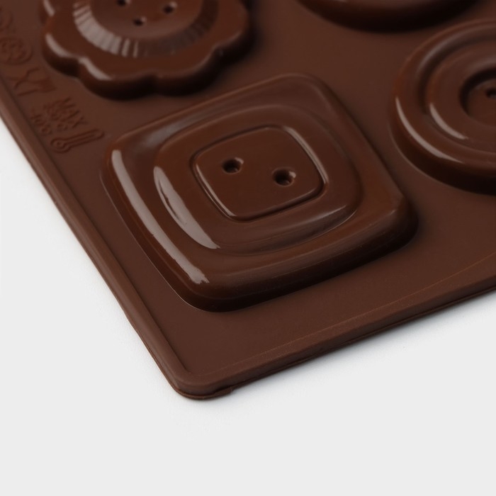 Форма для кондитерских украшений Доляна «Пуговки», силикон, 17,4×16,5×0,4 см, 16 ячеек (d=3 см), цвет МИКС Форма для кондитерских украшений Доляна «Пуговки», силикон, 17,4×16,5×0,4 см, 16 ячеек (d=3 см), цвет МИКС