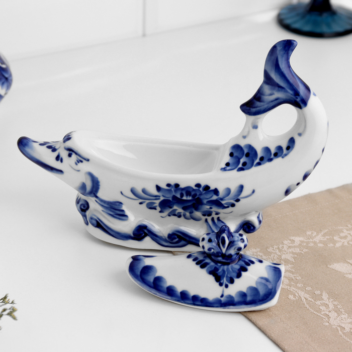 Икорница «Севрюжка», 90 мл, 22х16 см, гжель Икорница «Севрюжка», 90 мл, 22х16 см, гжель