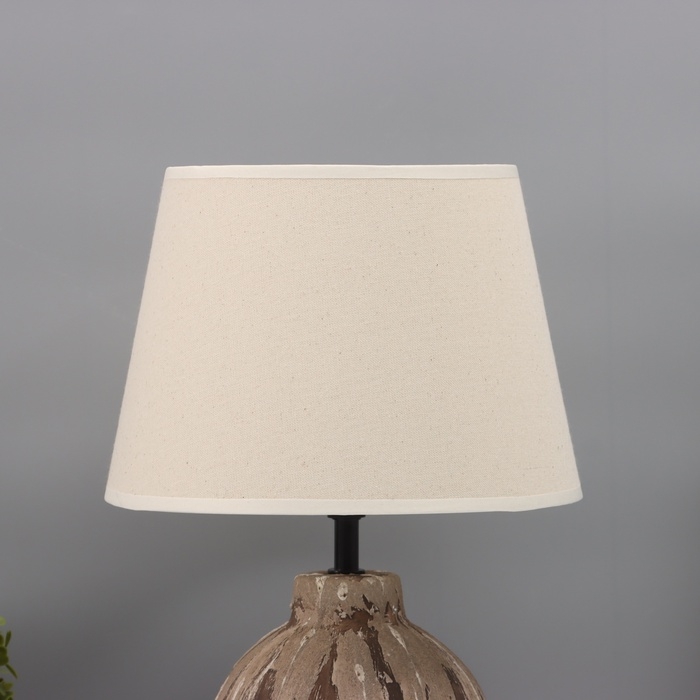 Лампа настольная Лампа настольная "Луиза" 1х40Вт Е27 кофе со сливками 25х25х38,,5см