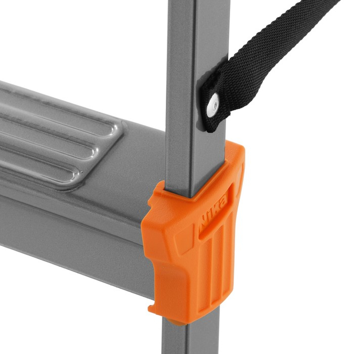 Стремянка Nika СМ7, металлическая, высота до рабочей площадки 1510 мм, 7 ступеней Стремянка Nika СМ7, металлическая, высота до рабочей площадки 1510 мм, 7 ступеней