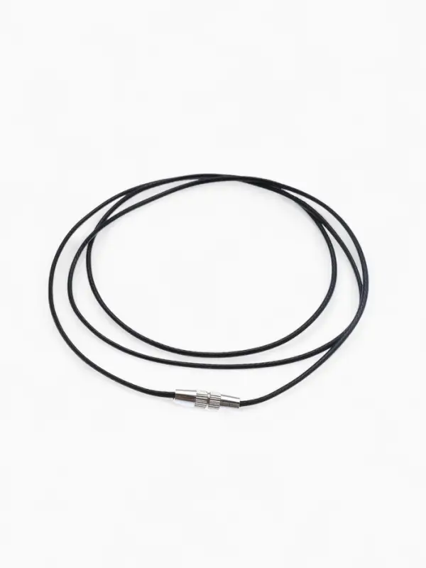 Шнурок нейлон 60 см, цвет чёрный, винтовой замок серебро Шнурок нейлон 60 см, цвет чёрный, винтовой замок серебро