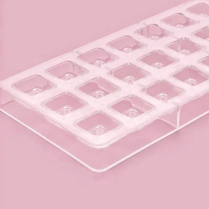 Форма для конфет и шоколада KONFINETTA &laquo;Клевер&raquo;, 27.5&times;17.5&times;2.5 см, 21 ячейка 2.5&times;2.5&times;1 см, пластик, прозрачная