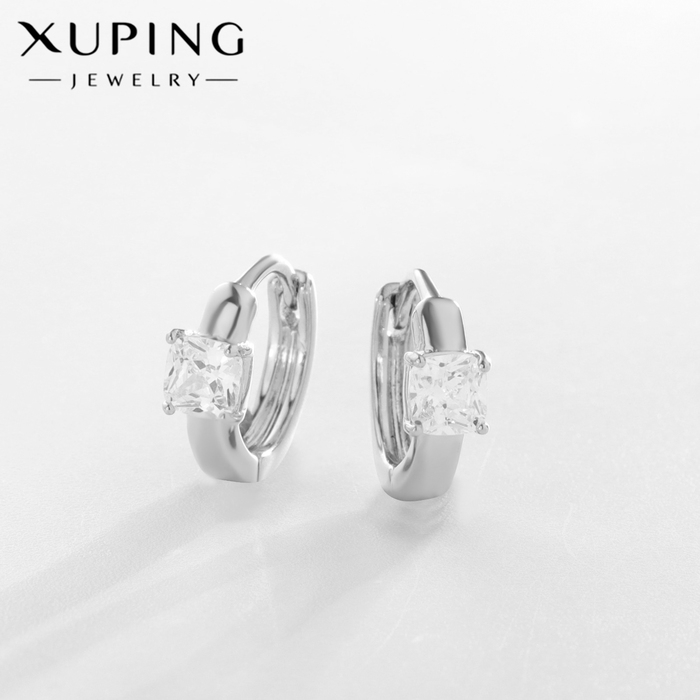 Серьги со стразами XUPING трепет, цвет белый в серебре Серьги со стразами XUPING трепет, цвет белый в серебре