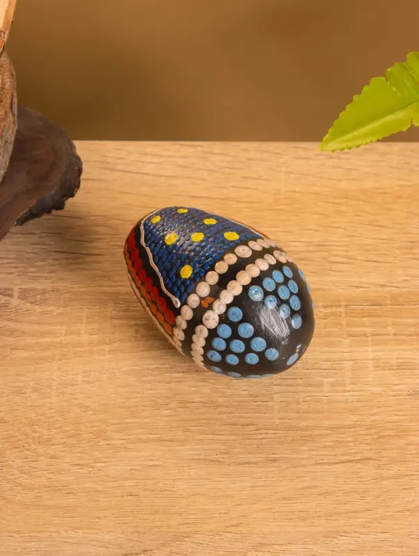 Сувенирный музыкальный инструмент Маракас &laquo;Яйцо с узором - точечная роспись&raquo;, 7&times;5&times;5 см