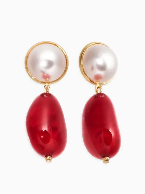 Серьги акрил с жемчугом &laquo;Капля&raquo;, бордово-белые в золоте