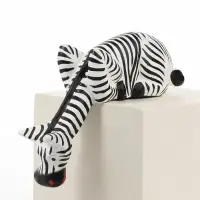 Фигура &laquo;Зебра Тася подглядывает&raquo;, 17&times;15&times;6 см, дерево