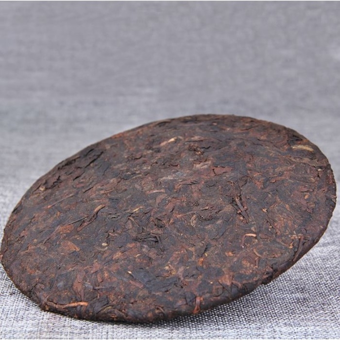 Китайский выдержанный черный чай  Китайский выдержанный черный чай "Шу Пуэр. Ban fen lao shu", 357 г, 2015 г, Юньнань, блин