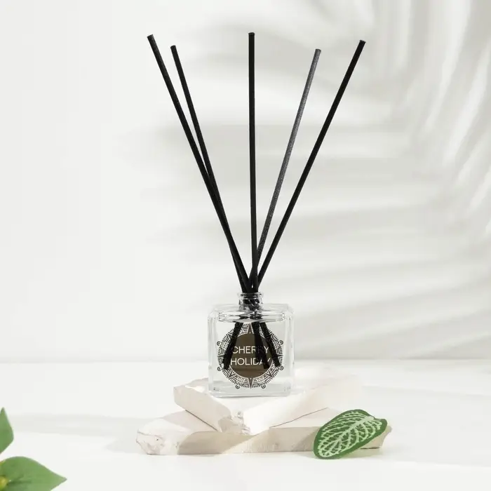 Диффузор ароматический MAYA Диффузор ароматический MAYA "CHERRY HOLIDAY", 50 мл