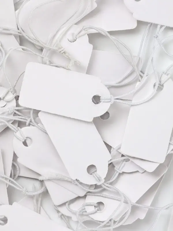 Ценники на верёвке, 100 шт. отверстие 3 мм, 1.3&times;2.6 см, белый