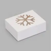 Коробка новогодняя складная &laquo;Снежинка&raquo;, 10&times;8&times;3.5 см, белая