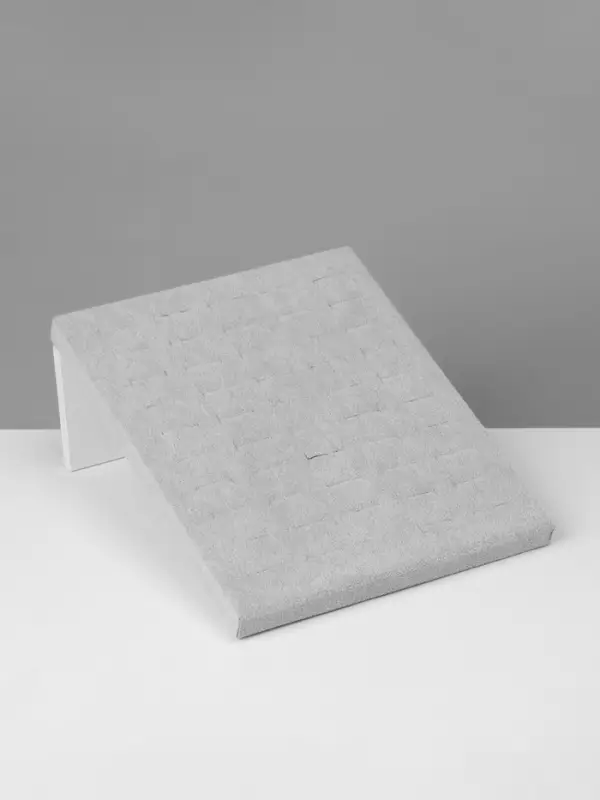 Подставка под кольца QF, 50 мест, флок, 20&times;10&times;25 см, серая