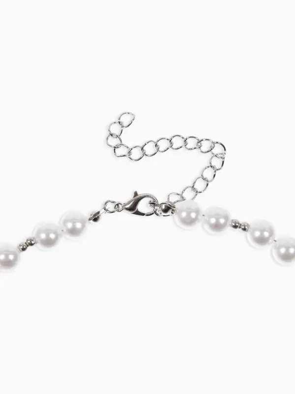 Колье на жемчужных бусах &laquo;Ракушка&raquo;, L=55 см, белый в серебре