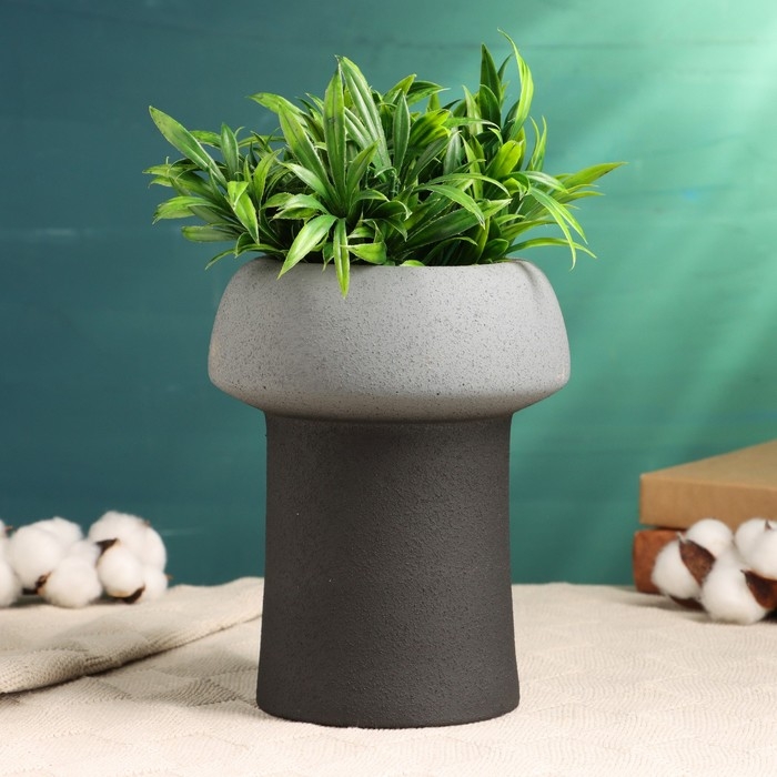 Кашпо - ваза  Кашпо - ваза "Мина" серое с черным, 15х15х20см