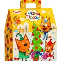 Подарок в картонной упаковке "Три кота" желтый а43, 470 гр