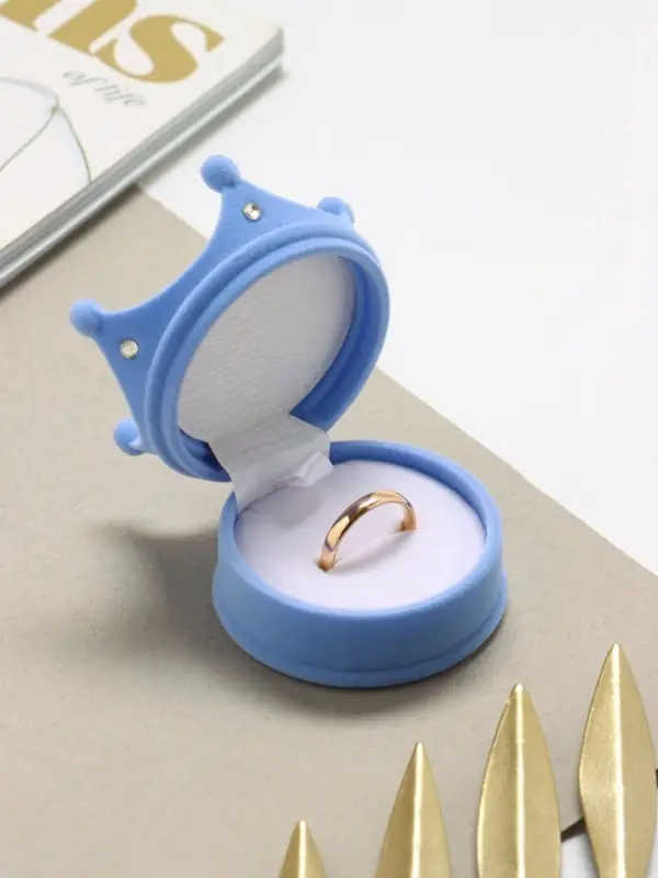 Футляр под серьги, кулон, кольцо &laquo;Корона&raquo;, бархатный, 5.5&times;5.5&times;4.5 см, голубой